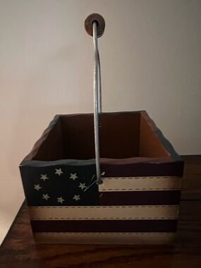 Stars and stripes country rustic patriotic box with wooden handle.